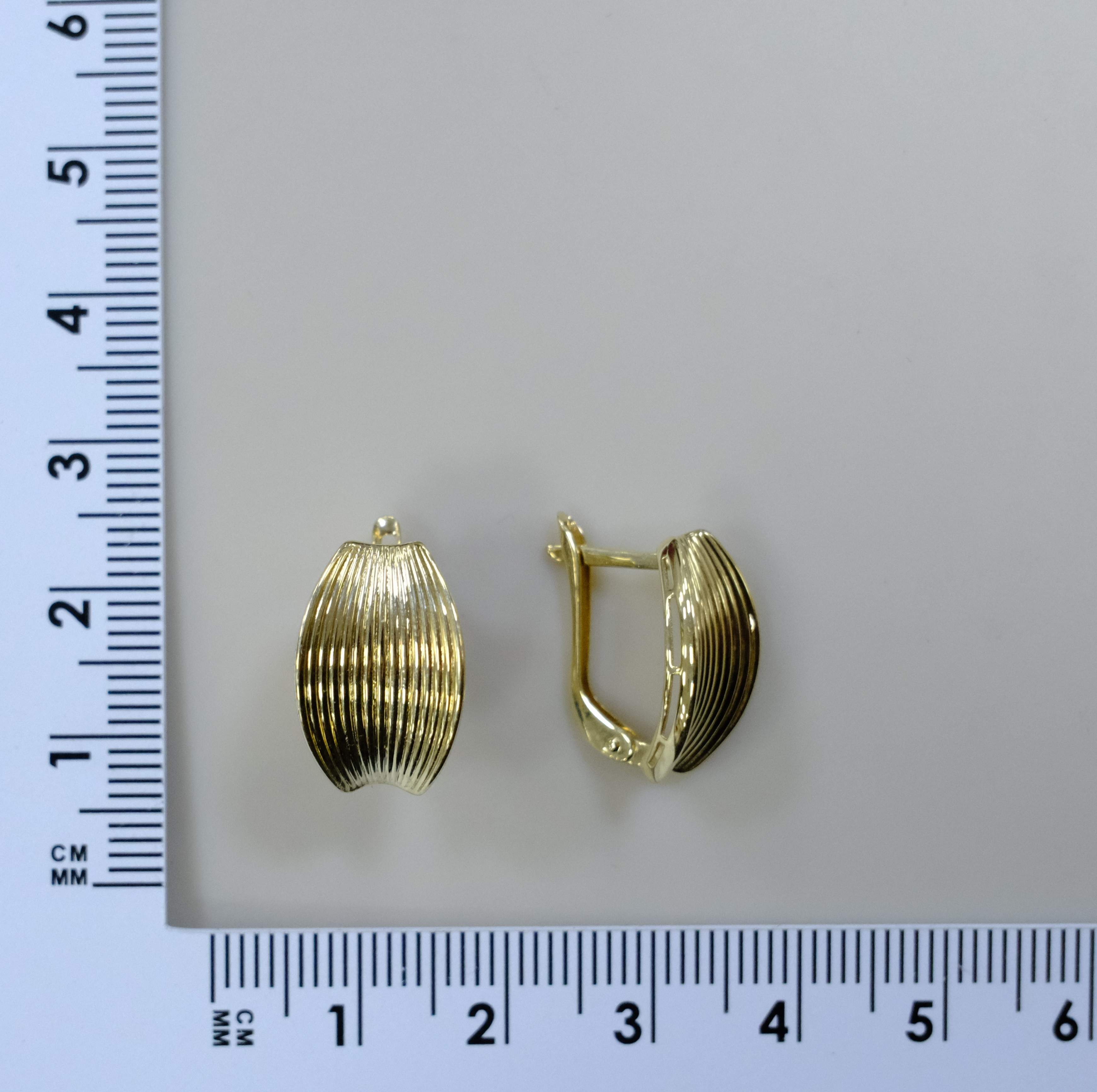 Серьги из желтого золота